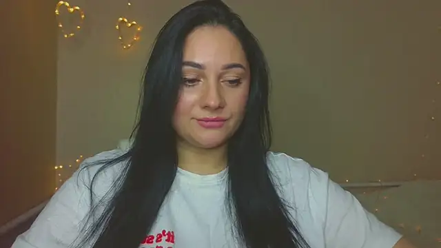 Emelyblum online show from 22, 10, 2025