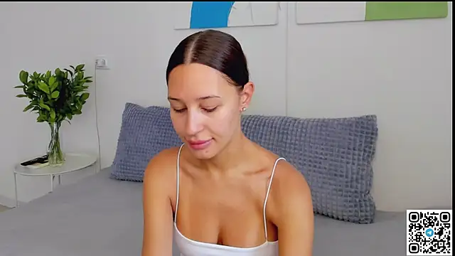 SelenaRousey online show from 22, 6, 2026
