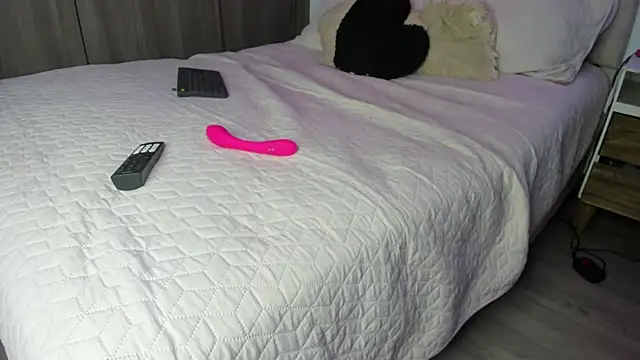 NaomiAsha online show from 22, 3, 2026