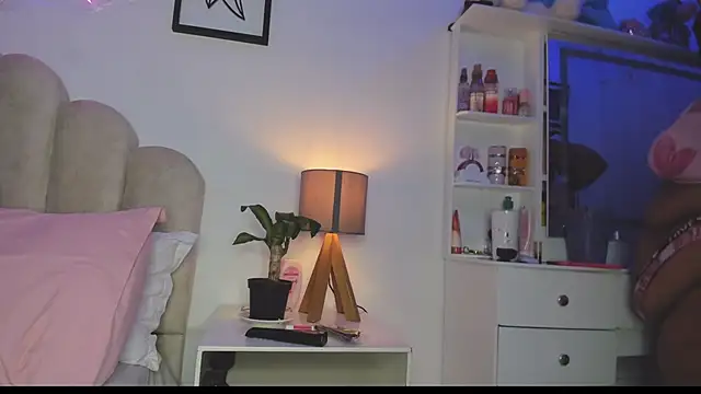 Snapshot of NaomiAsha chatting on 29, 7, 2026 NaomiAsha online show from 29, 7, 2026
