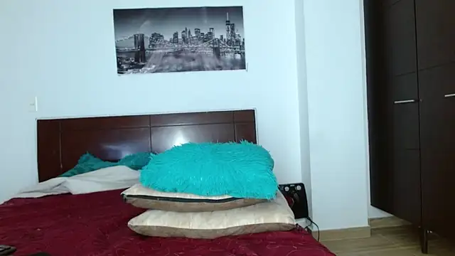 chicafitcaliente online show from 19, 11, 2025