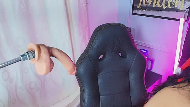 Lizz Tender online show from 24, 12, 2024