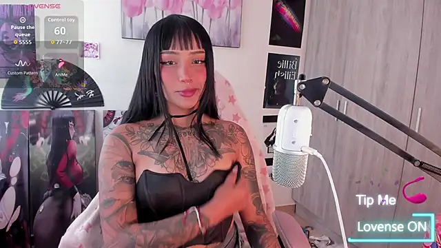 Sweet-bunny1 online show from 19, 6, 2026