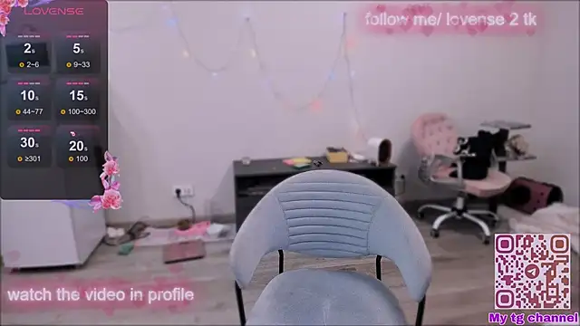 Snapshot of shy_melony chatting on 8, 12, 2024 shy melony online show from 8, 12, 2024