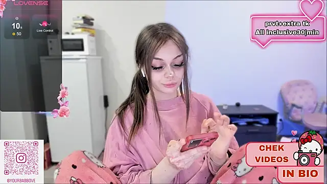 Snapshot of shy_melony chatting on 7, 1, 2025 shy melony online show from 7, 1, 2025