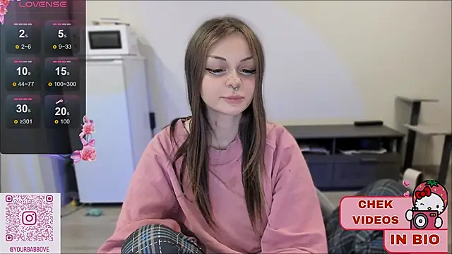 Snapshot of shy_melony chatting on 4, 3, 2025 shy melony online show from 4, 3, 2025