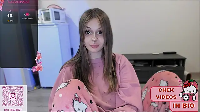 Snapshot of shy_melony chatting on 7, 3, 2025 shy melony online show from 7, 3, 2025