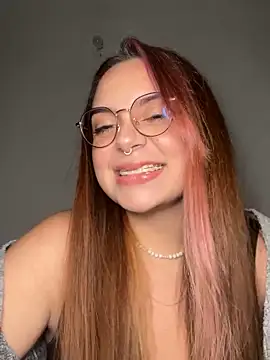 NatyOlson online show from 10, 9, 2025