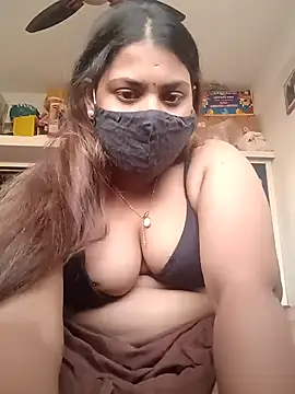 Hotmilfxox online show from 17, 12, 2024