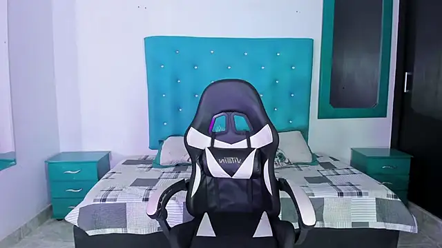 Tasha Sant online show from 9, 9, 2025