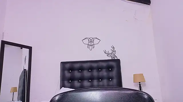 Skinny hottie18 online show from 10, 3, 2025