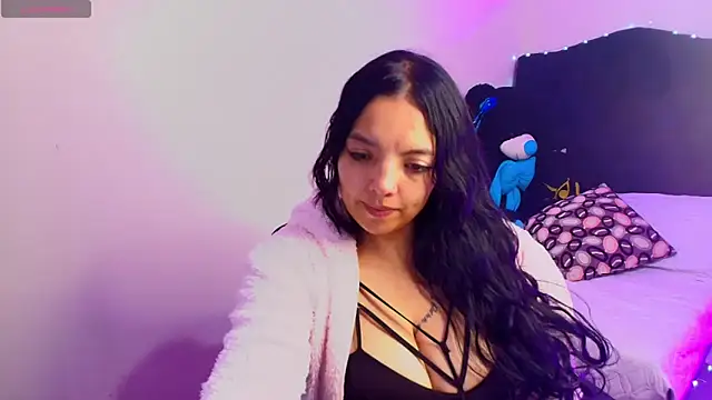 loren tits24 online show from 9, 5, 2026