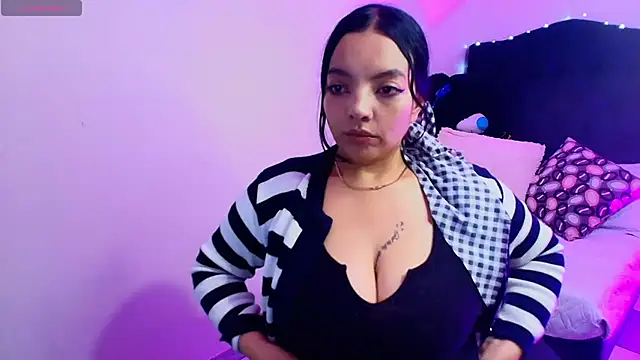 loren tits24 online show from 11, 5, 2026