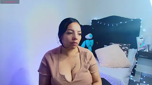loren tits24 online show from 9, 6, 2026