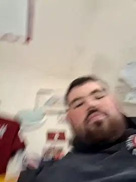 Snapshot of thefrenchhogan29 chatting on 4, 10, 2025 thefrenchhogan29 online show from 4, 10, 2025