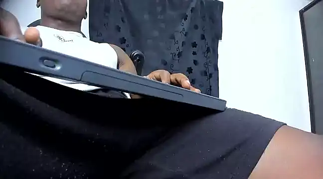 Snapshot of brant_garciabbc chatting on 25, 2, 2025 brant garciabbc online show from 25, 2, 2025