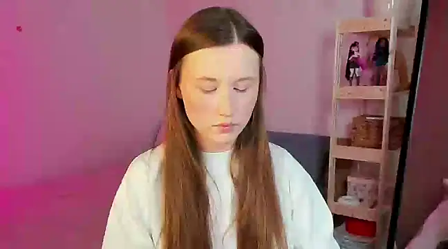 Stella Sunny online show from 19, 3, 2025