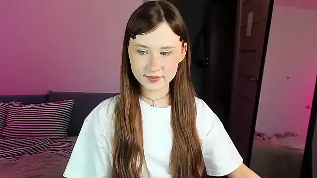 Stella Sunny online show from 19, 10, 2025