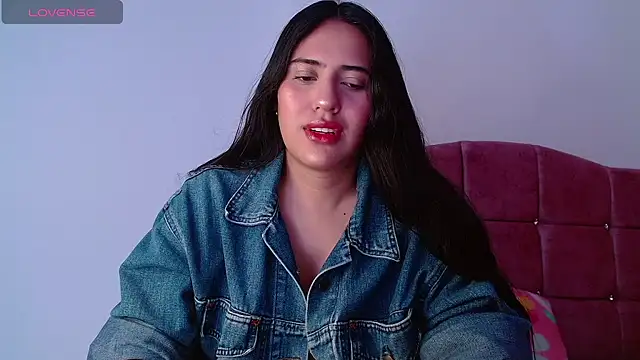 Snapshot of Paris-love chatting on 21, 12, 2024 Paris-love online show from 21, 12, 2024