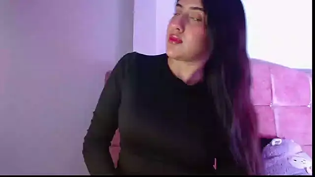 Snapshot of Paris-love chatting on 7, 2, 2025 Paris-love online show from 7, 2, 2025