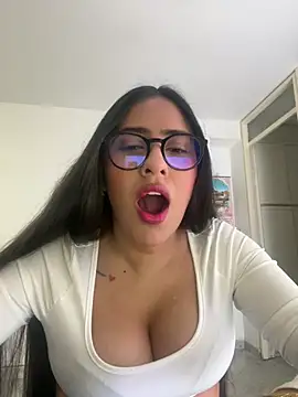 Snapshot of Paris-love chatting on 20, 3, 2025 Paris-love online show from 20, 3, 2025