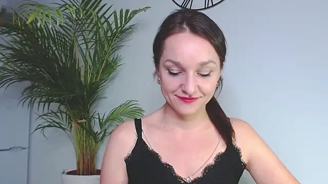 AliciaDesire online show from 12, 12, 2024