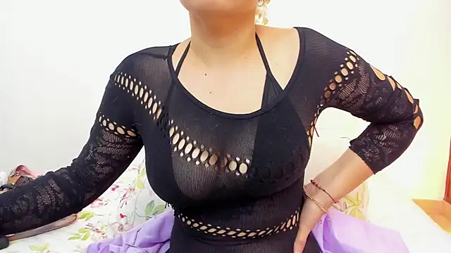 Snapshot of Sofia_Walke1 chatting on 14, 10, 2025 Sofia Walke1 online show from 14, 10, 2025