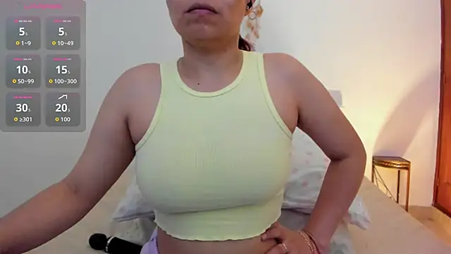 Snapshot of Sofia_Walke1 chatting on 14, 11, 2025 Sofia Walke1 online show from 14, 11, 2025