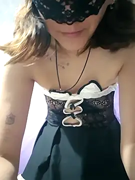 Snapshot of Lunababymylove chatting on 6, 5, 2026 Lunababymylove online show from 6, 5, 2026