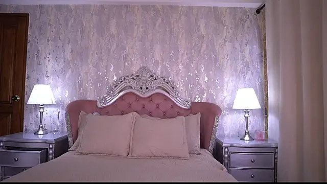 AngelineConnor online show from 23, 7, 2026