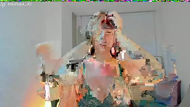 Snapshot of Nadiaa_ chatting on 13, 1, 2025 Nadiaa online show from 13, 1, 2025