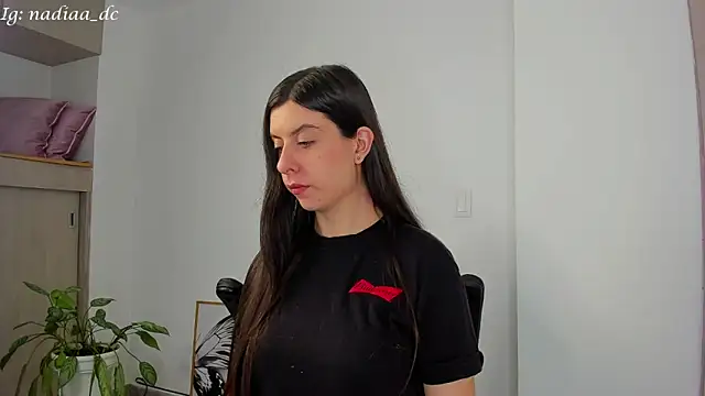 Snapshot of Nadiaa_ chatting on 13, 2, 2025 Nadiaa online show from 13, 2, 2025