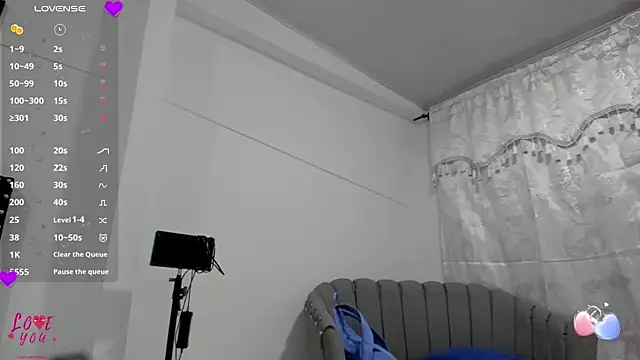 Vahiolet smith online show from 2, 12, 2025