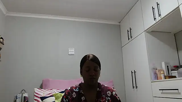 Amberbela online show from 2, 5, 2026