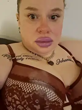 JohannasMishael online show from 2, 4, 2026