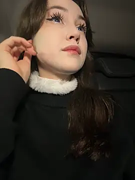 Peachy Dream online show from 24, 12, 2024