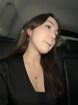 Peachy Dream online show from 22, 1, 2025