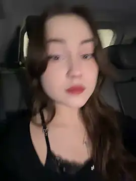 Peachy Dream online show from 6, 2, 2025