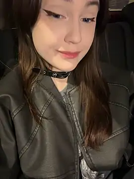 Peachy Dream online show from 25, 2, 2025