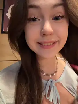 Snapshot of Peachy_Dream chatting on 10, 6, 2026 Peachy Dream online show from 10, 6, 2026