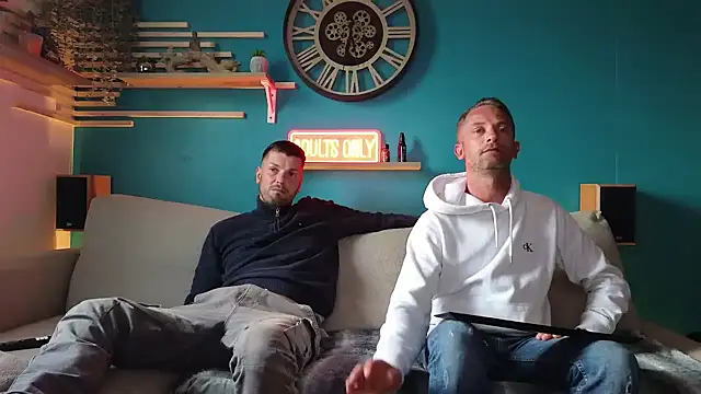 braqueuemar83 online show from 8, 3, 2025