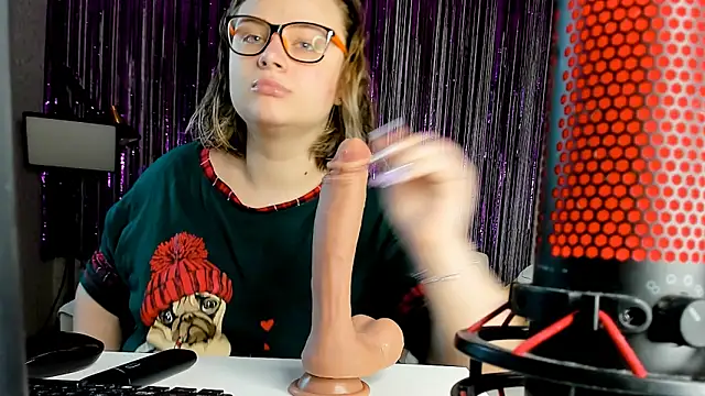 Seductive She Wolf online show from 14, 3, 2025