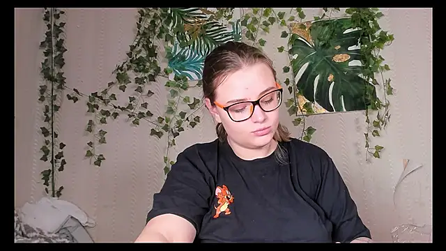 Seductive She Wolf online show from 20, 10, 2025