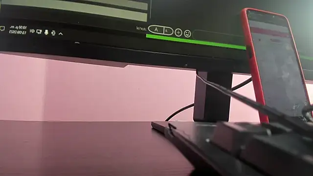 Sarah Hornny online show from 14, 9, 2025