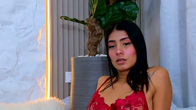 Snapshot of LaurenRodriiguez chatting on 24, 7, 2026 LaurenRodriiguez online show from 24, 7, 2026
