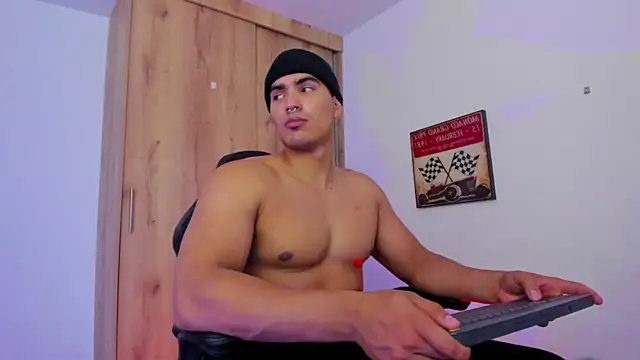 JamesGraay online show from 3, 12, 2024