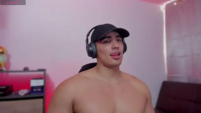 JamesGraay online show from 4, 10, 2025