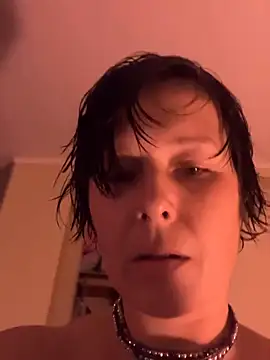 Snapshot of KatieBARBiE98 chatting on 12, 12, 2024 KatieBARBiE98 online show from 12, 12, 2024