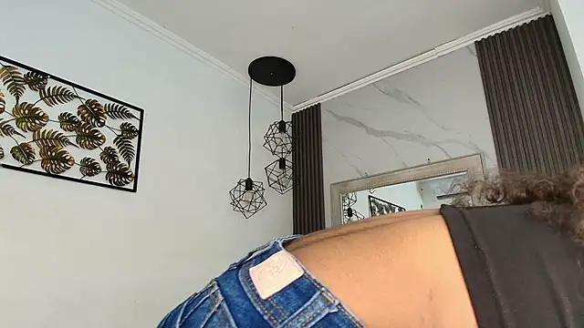 ashley lemus online show from 18, 2, 2025