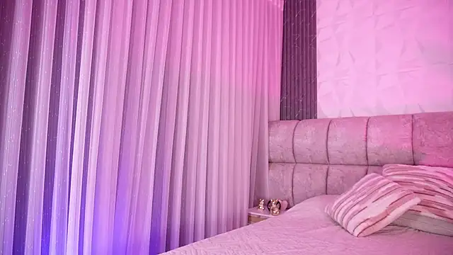 Godess Scarlett77 online show from 23, 4, 2026